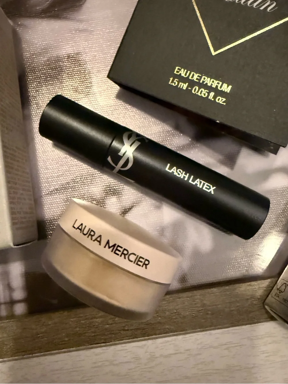 Overstock Beauty Bundle 🖤 - Picture 11 of 16